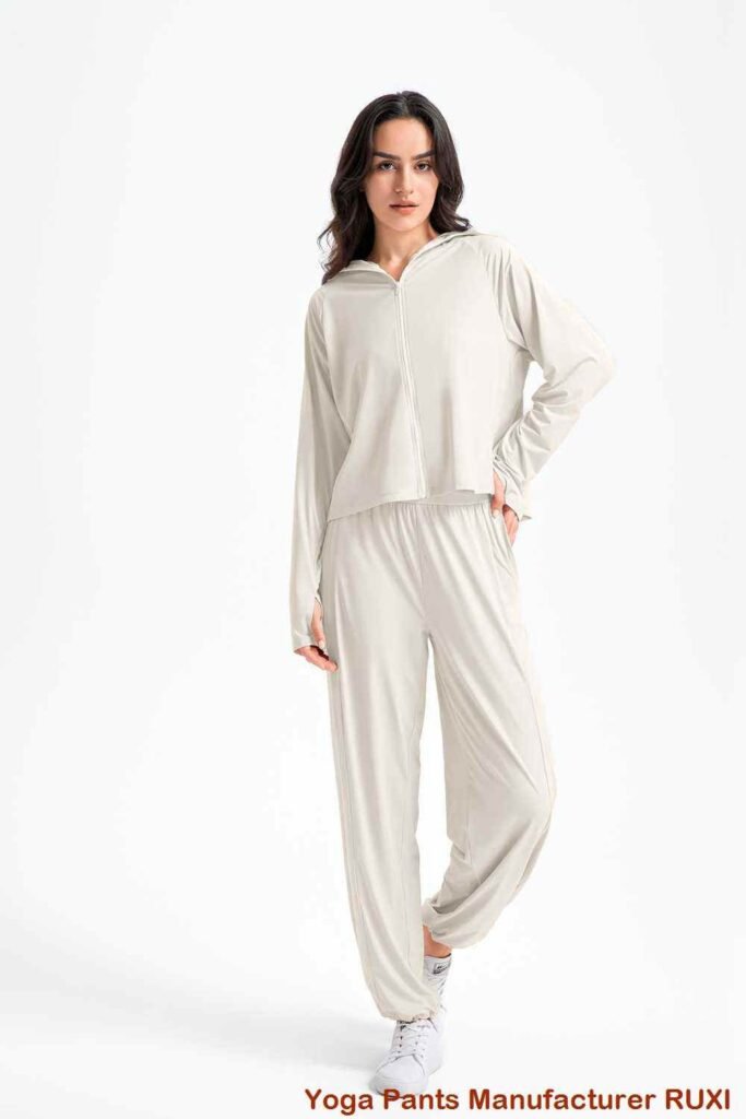 bej rangli atletik shortilar