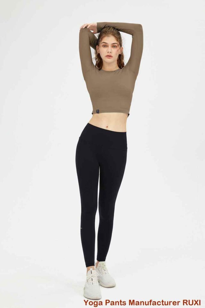 atletik yoga shortilari