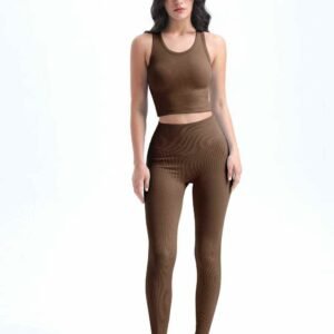 yoqimli atletik shortilar