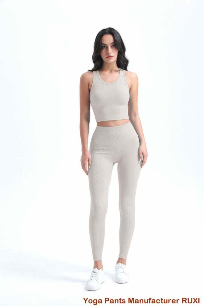 qora faol kiyim leggings